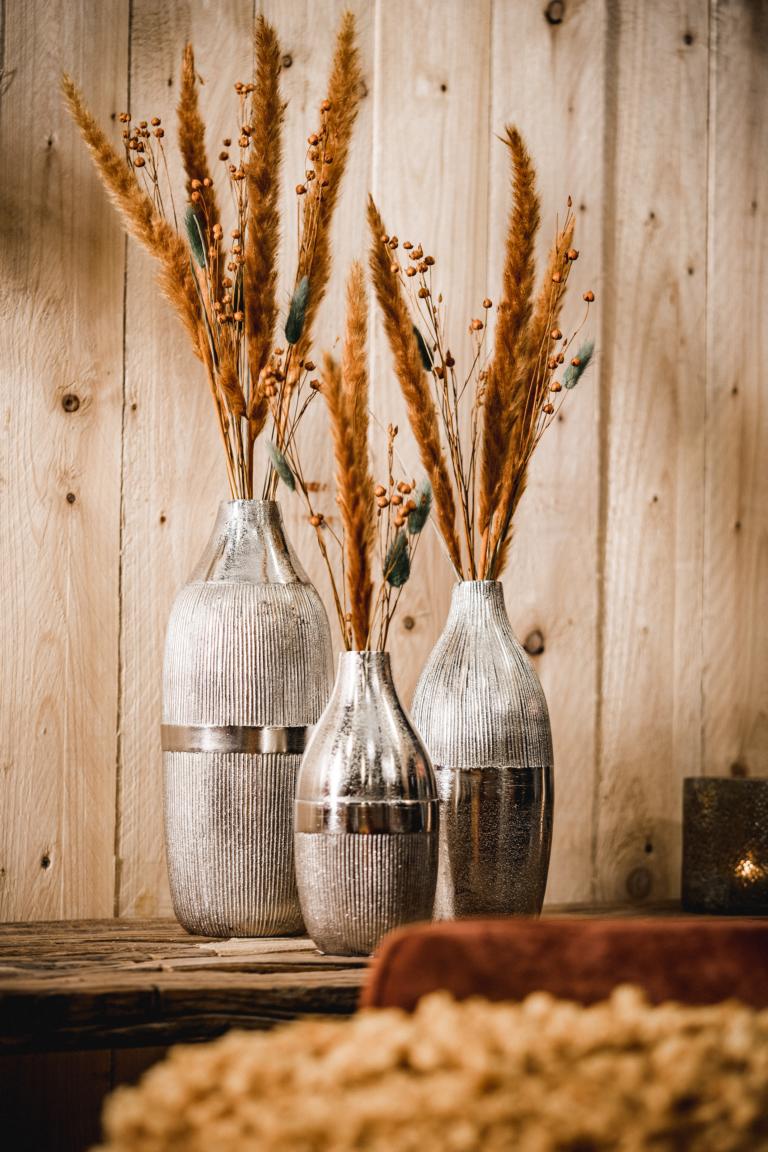 MN_Ambiente_20_09_2021-00002 Moderne Vasen 3er Set aus Metall in der Farbe Silber