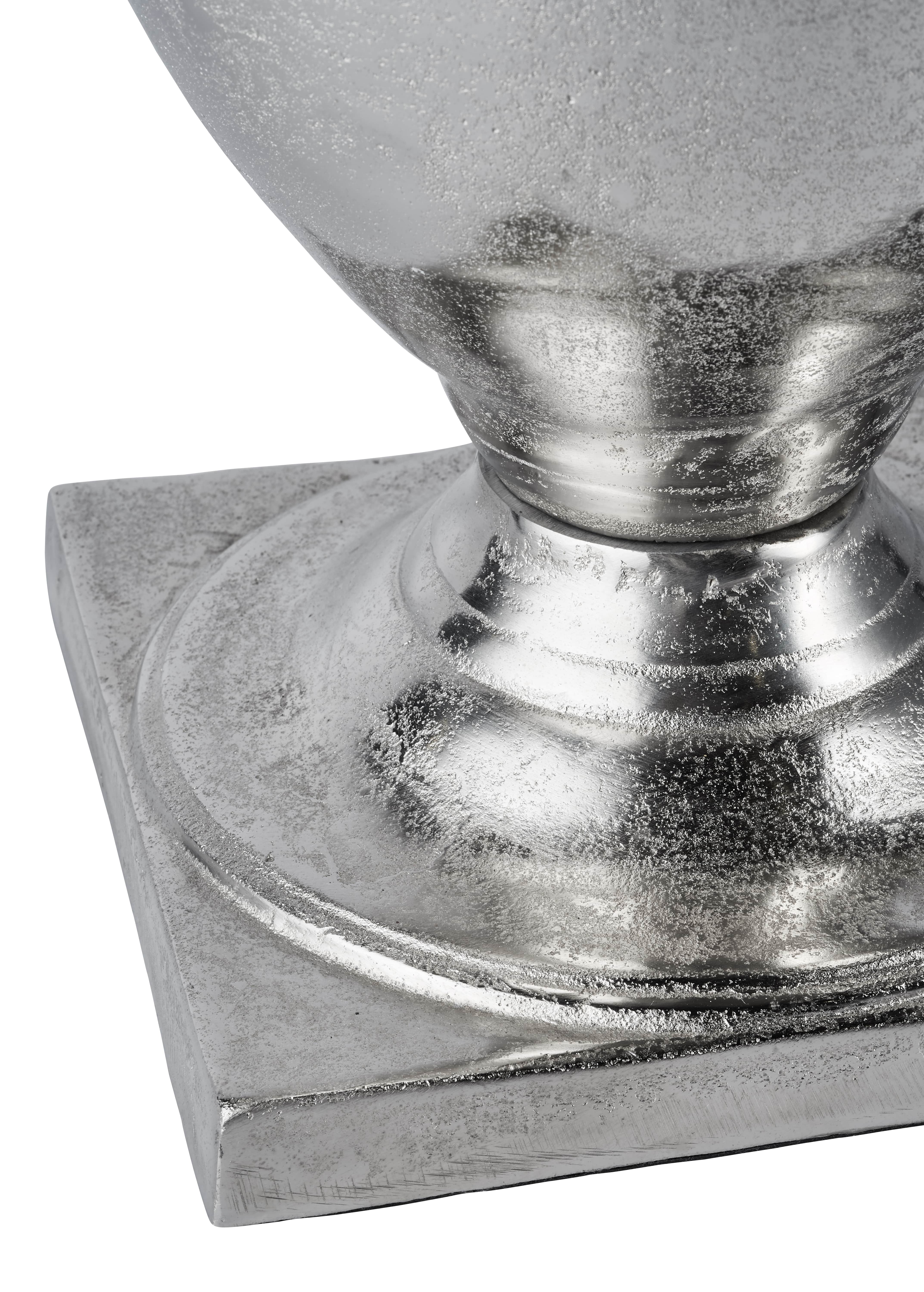 Ku-hler-gro-07-min Deko Pokal aus Metall in Silber
