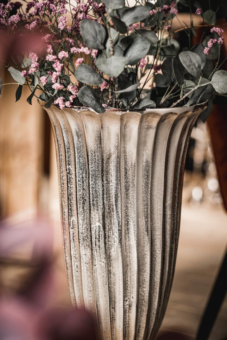 MN_Ambiente_27_05_2021-00003 Vase / Pokalvase Silber aus Metall