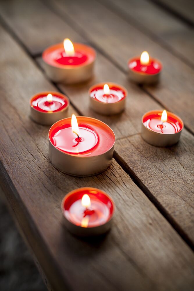 Spaas_5411708154905_0338213-181_AtmosphericPhoto_HRes_ListSearch_2 Teelichter Duft Wilde Orchidee 18 Stück