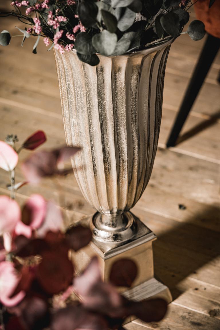 MN_Ambiente_27_05_2021-00008 Vase / Pokalvase Silber aus Metall